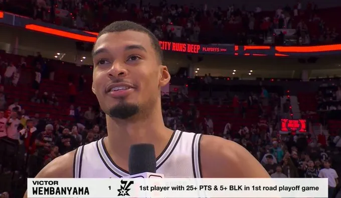 文班生涯首个季后赛客场拿下至少25分5盖帽，NBA历史首人